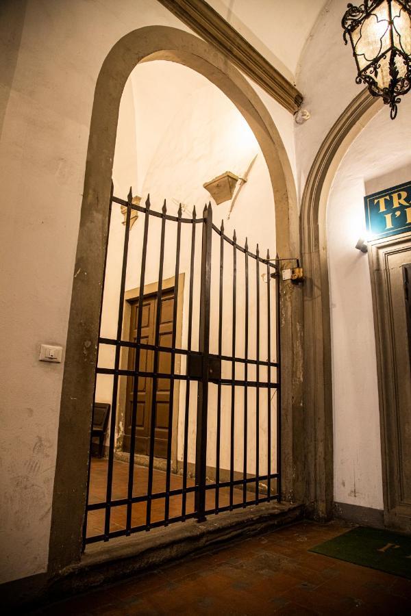 Апартаменты Studio In Tornabuoni Within A Renaissance Building Флоренция Экстерьер фото